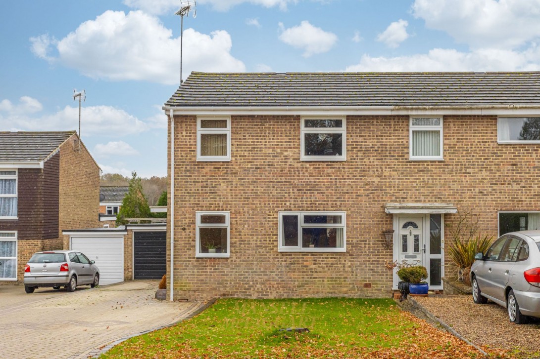 Photo of 36 Ash Close, Crawley