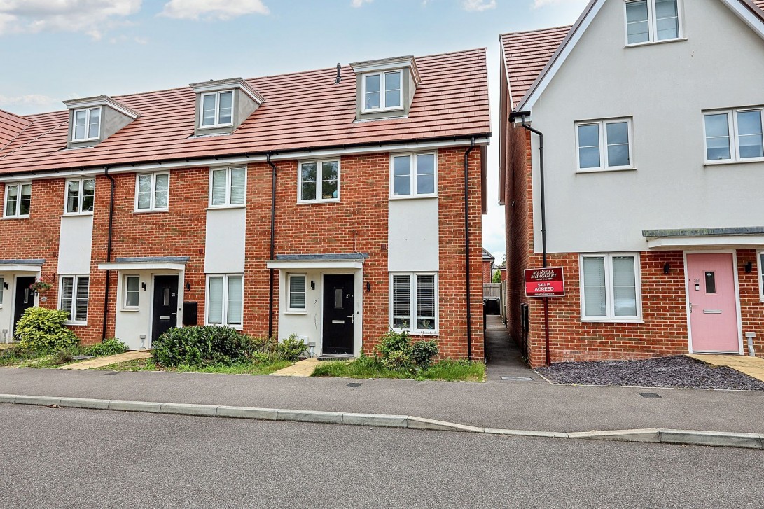 Photo of 27 Edwin Street, Burgess Hill