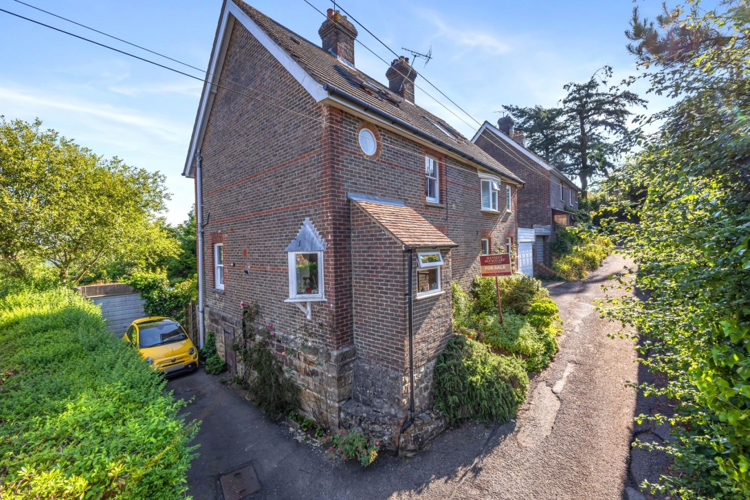 Photo of 3 Fairview Cottages Fairview Lane, Crowborough