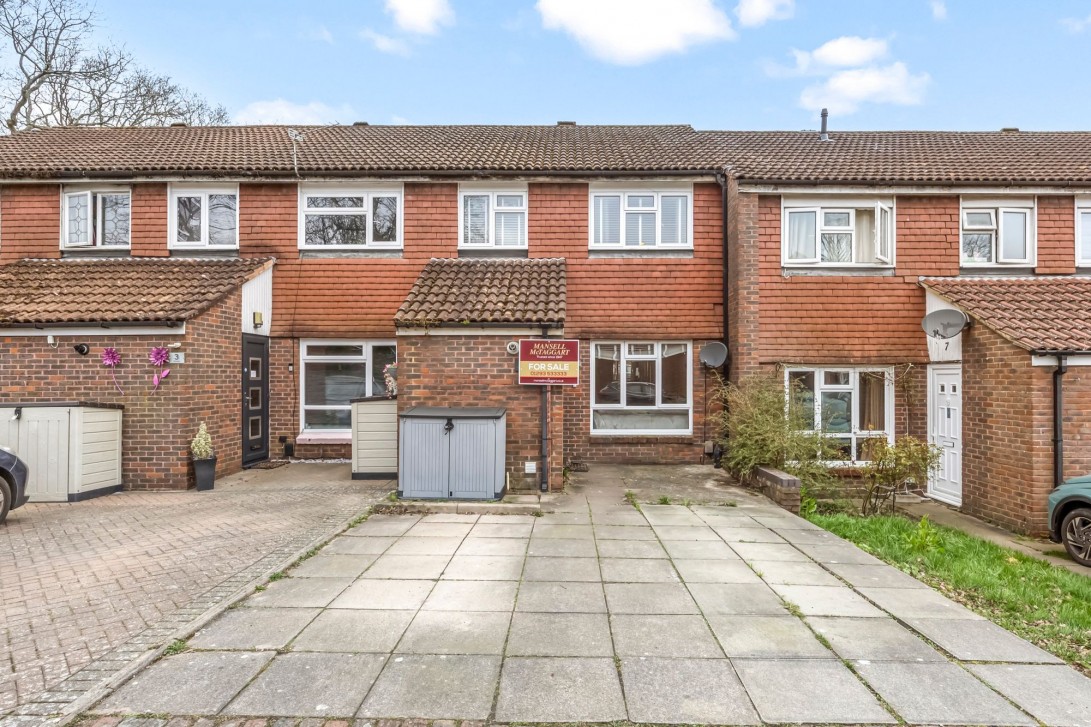 Photo of 5 Fairway, Crawley