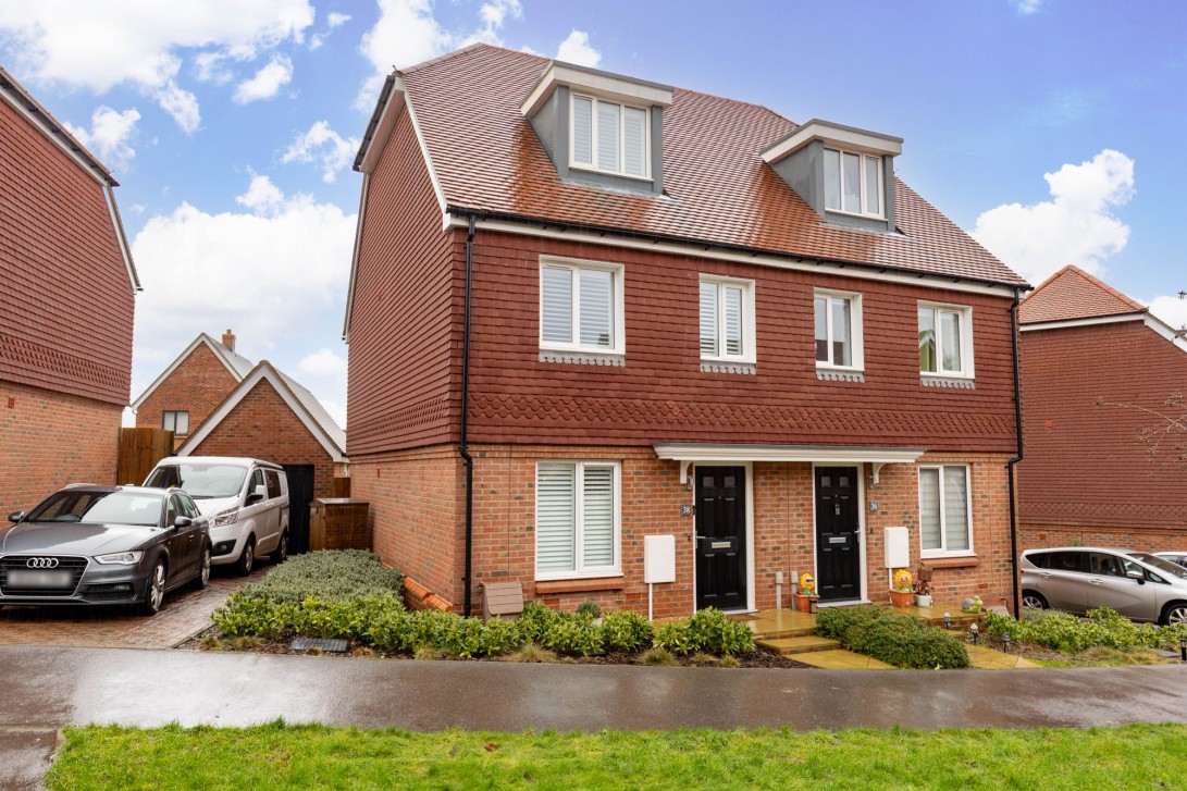Photo of 38 Butlers Way, East Grinstead