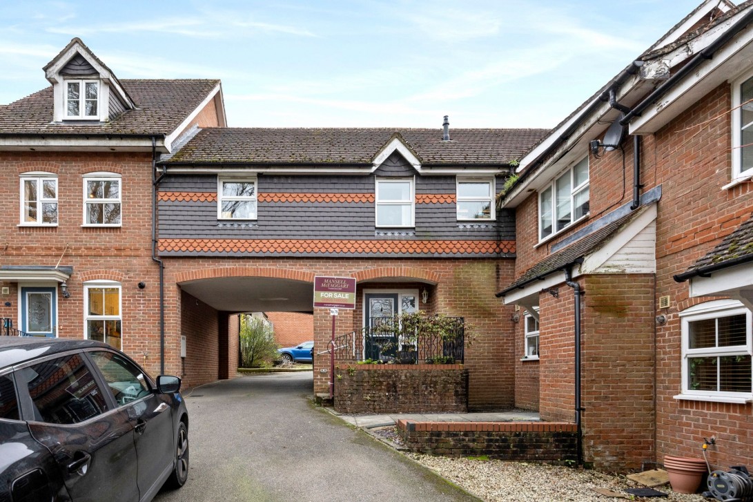 Photo of 79 Crowhurst Crescent, Pulborough