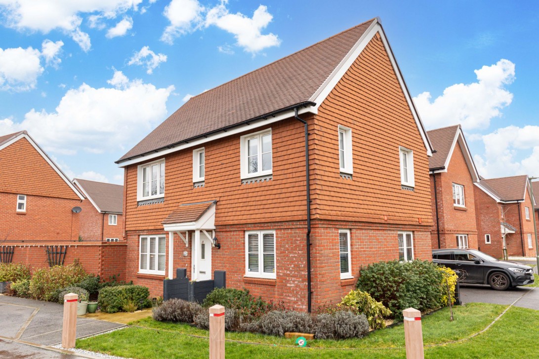 Photo of 22 Rathbone Crescent, Horley