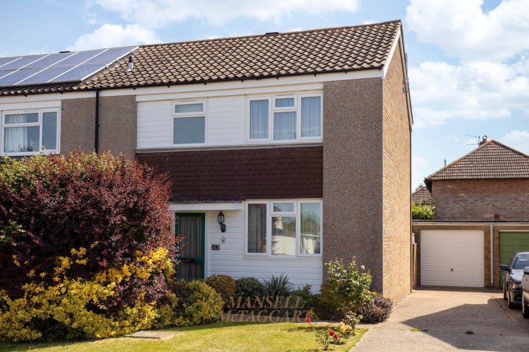 Photo of 4 Manor Drive, Horley