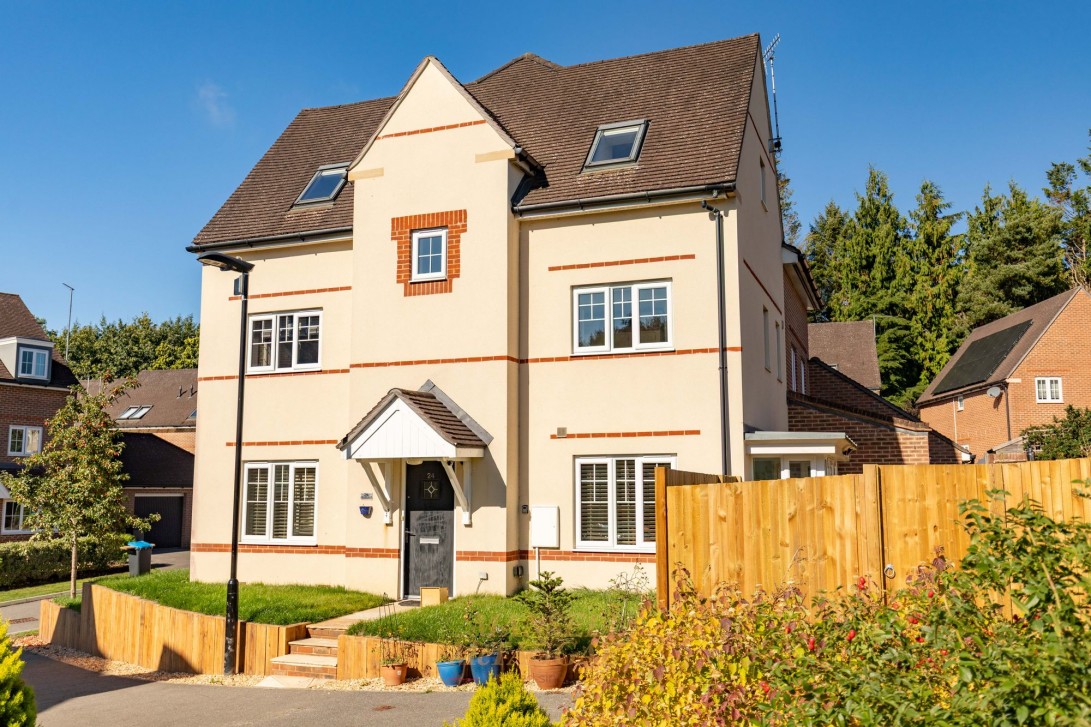Photo of 24 Greenhurst Drive, East Grinstead