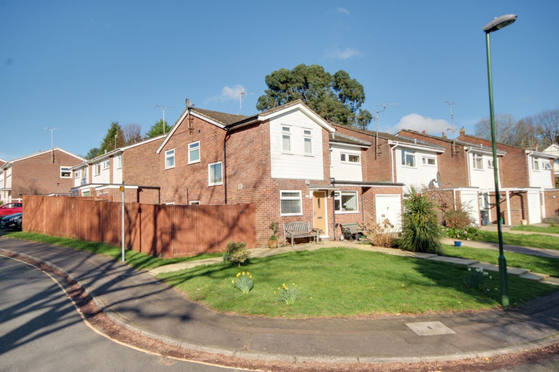 Photo of 57a Barnmead, Haywards Heath