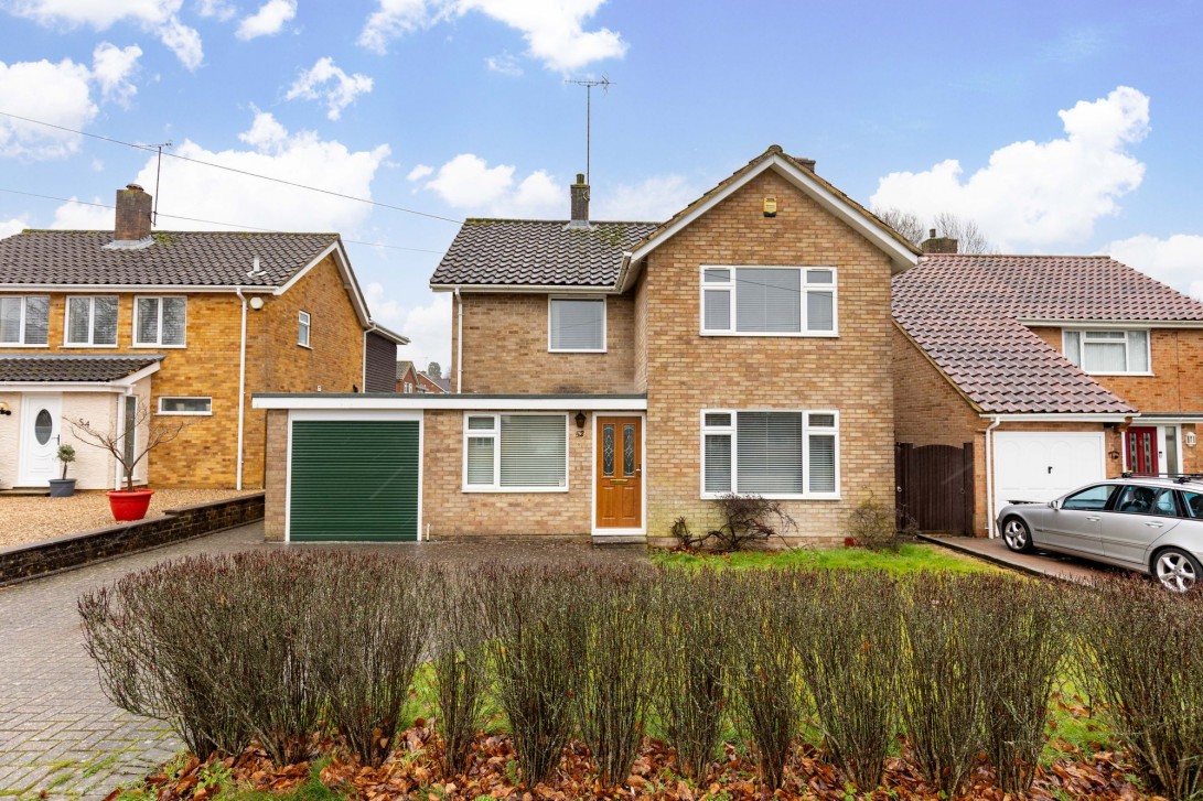 Photo of 52 Grattons Drive, Crawley