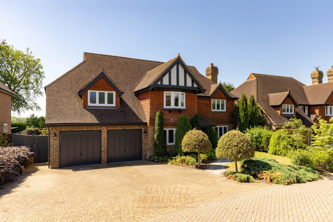 Photo of 5 Holtye Place, East Grinstead