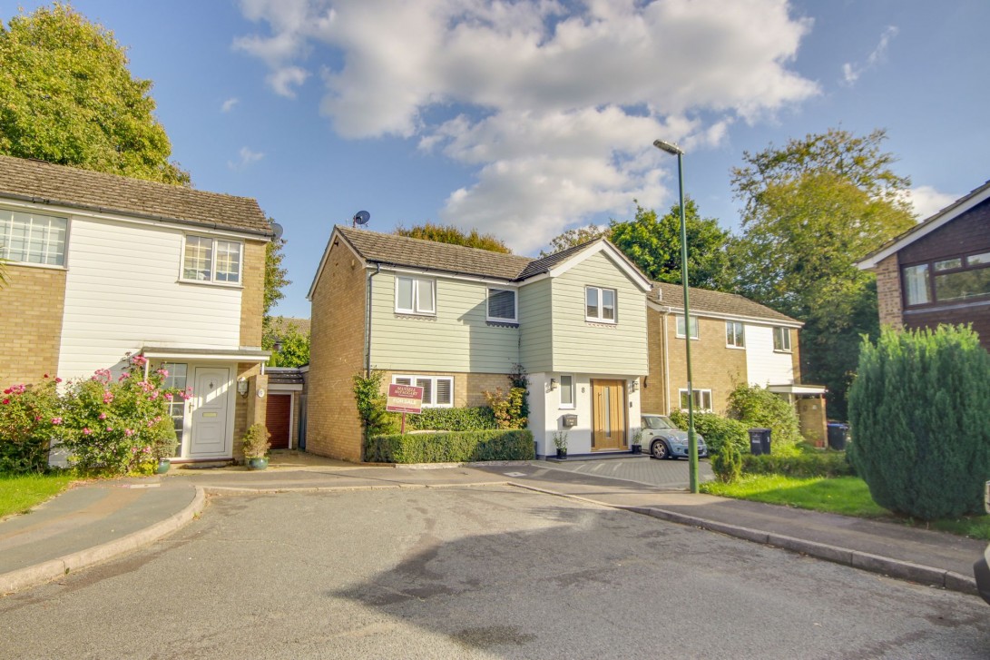 Photo of 8 Rushwood Close, Haywards Heath