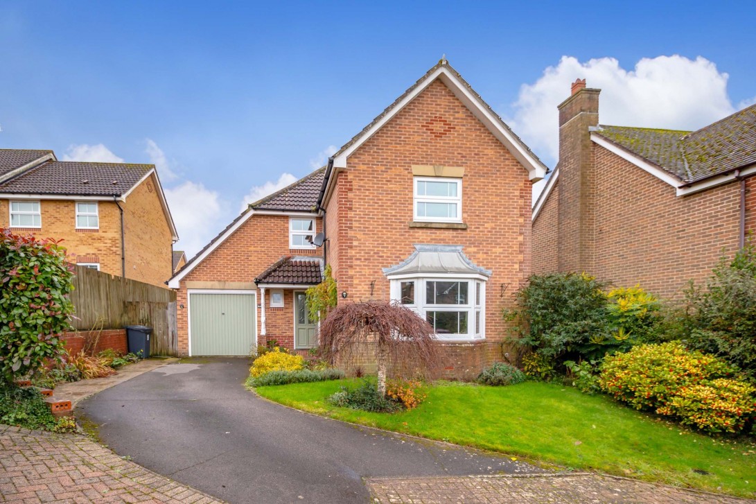 Photo of 9 New Barn Lane, Uckfield