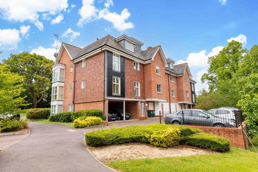 Photo of 101 Stone Court, Crawley
