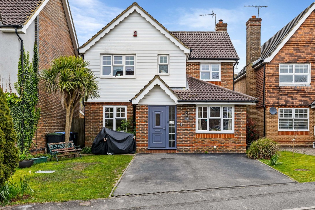 Photo of 28 The Oaks, Burgess Hill