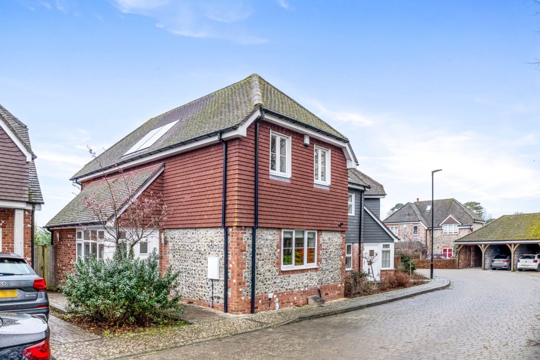 Photo of 2 Priory Close, Pulborough