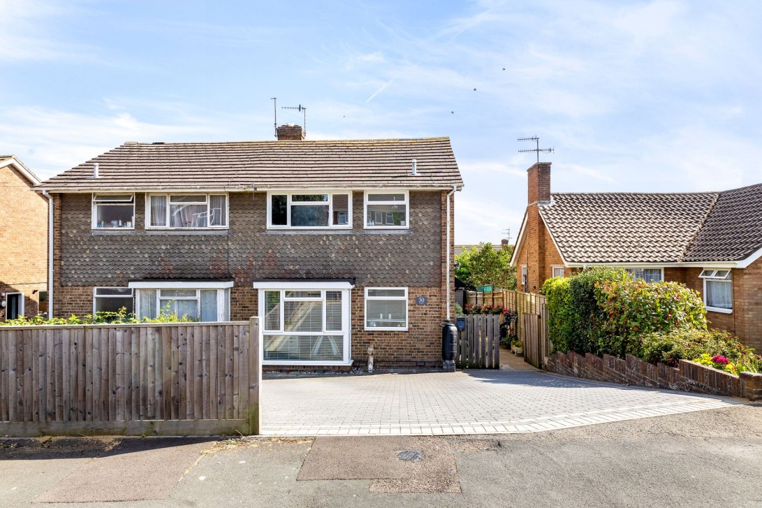 Photo of 30 Greenoaks, Lancing