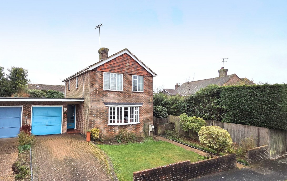 Photo of 16 Munnion Road, Haywards Heath