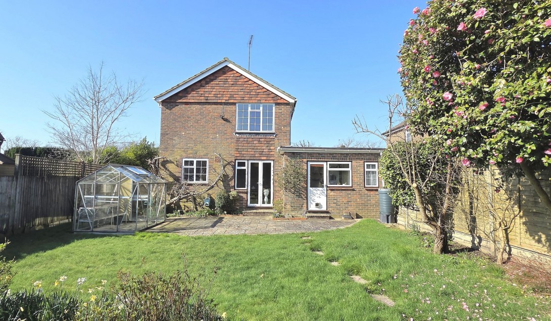 Photo of 16 Munnion Road, Haywards Heath