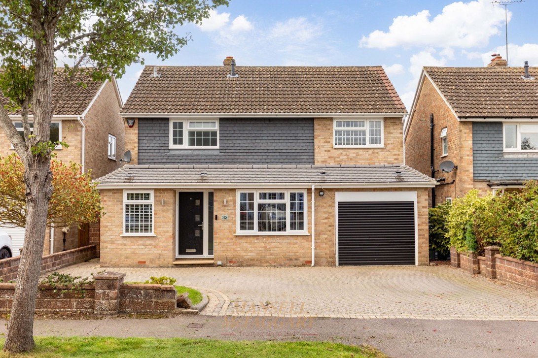 Photo of 32 Kitsmead, Crawley