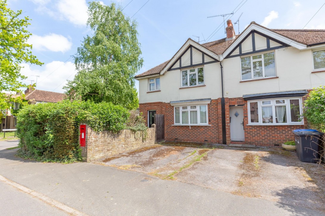 Photo of 28a Buckhurst Way, East Grinstead