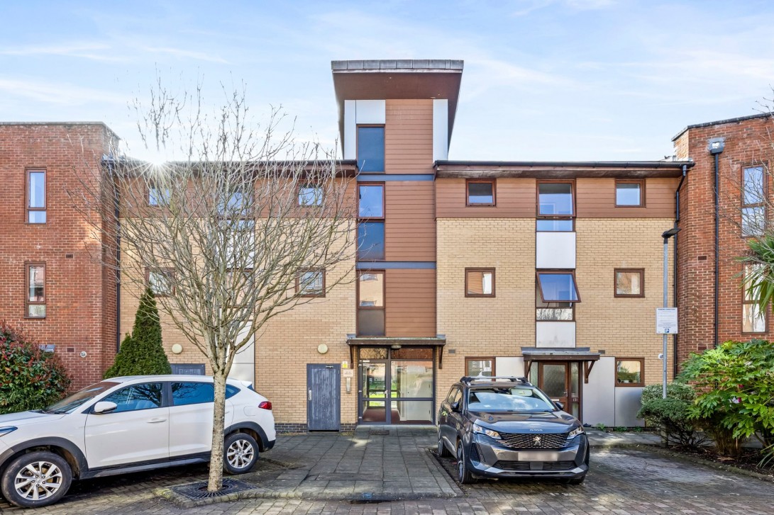 Photo of Flat 126, Crawley