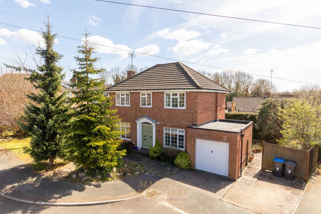 Photo of 3 Smollets, East Grinstead