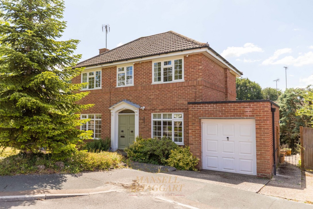 Photo of 3 Smollets, East Grinstead