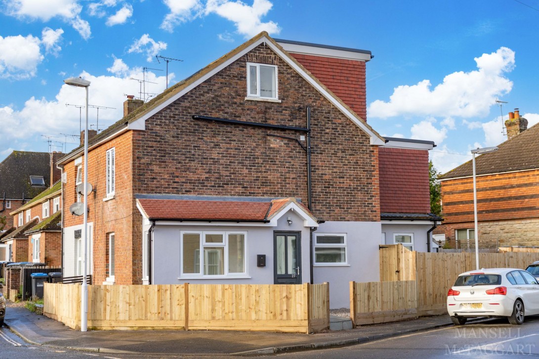 Photo of 27 Charlwoods Road, East Grinstead