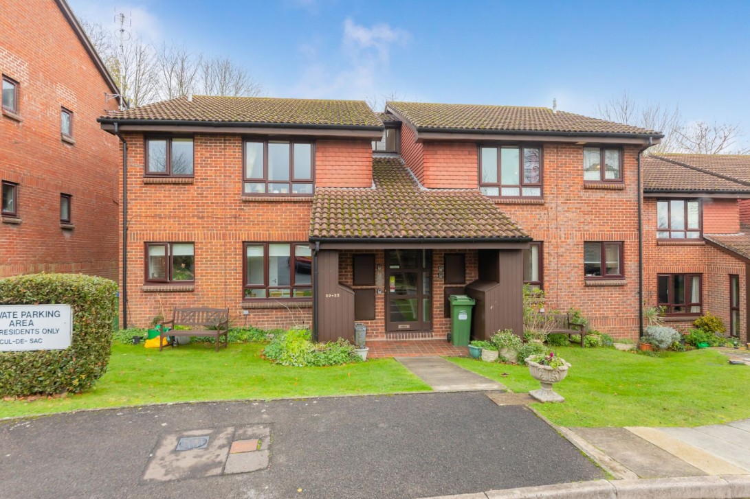 Photo of 32 Winterbourne Lodge, Warren Drive, Lewes