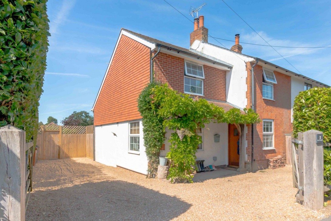 Photo of 2 Ivy Cottages Eastbourne Road, Lewes