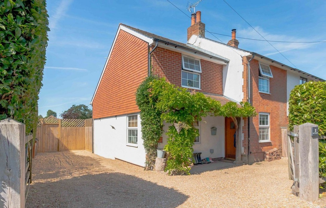 Photo of 2 Ivy Cottages Eastbourne Road, Lewes