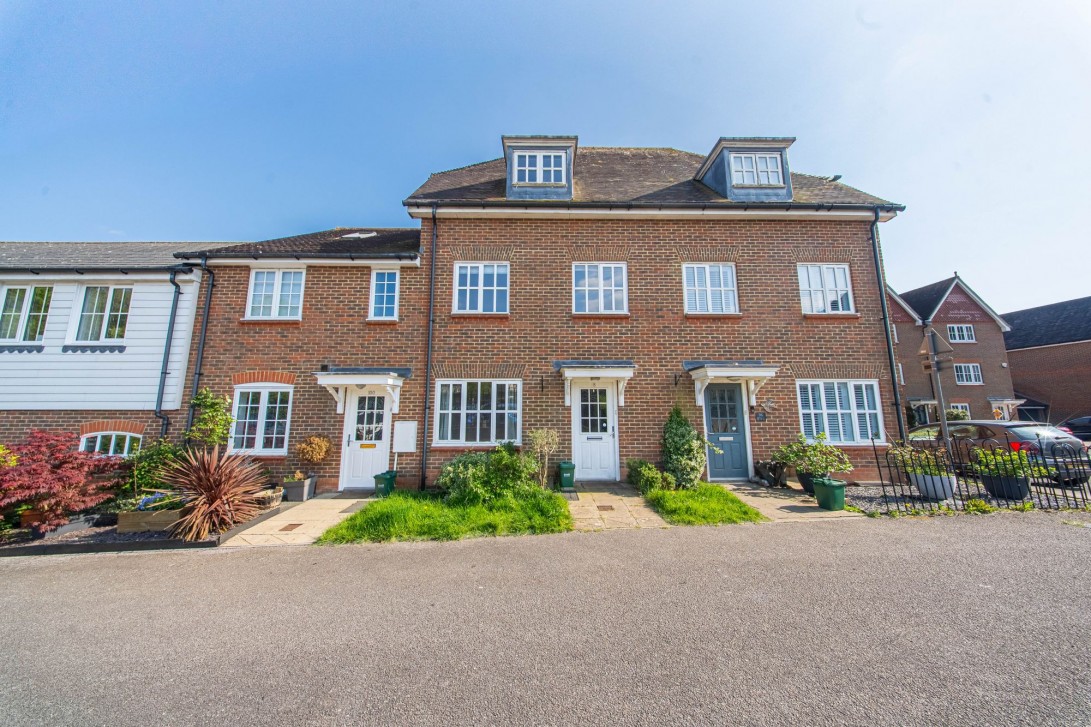 Photo of 98 Updown Hill, Haywards Heath
