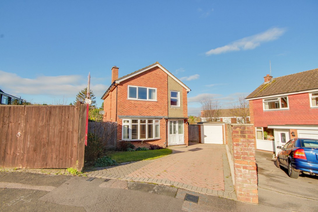 Photo of 45 Priory Way, Haywards Heath