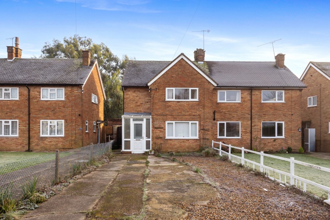 Photo of 21 Chequers Close, Horley
