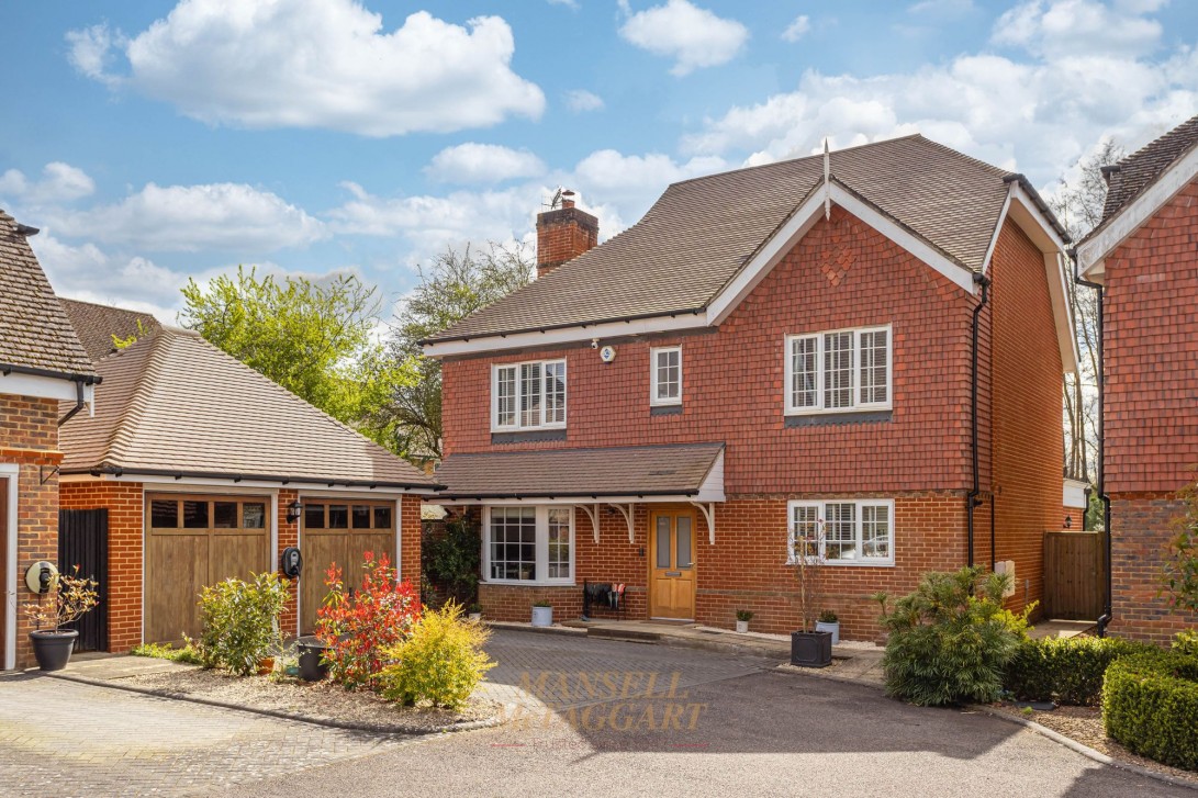 Photo of 3 Mulberry Gate, East Grinstead