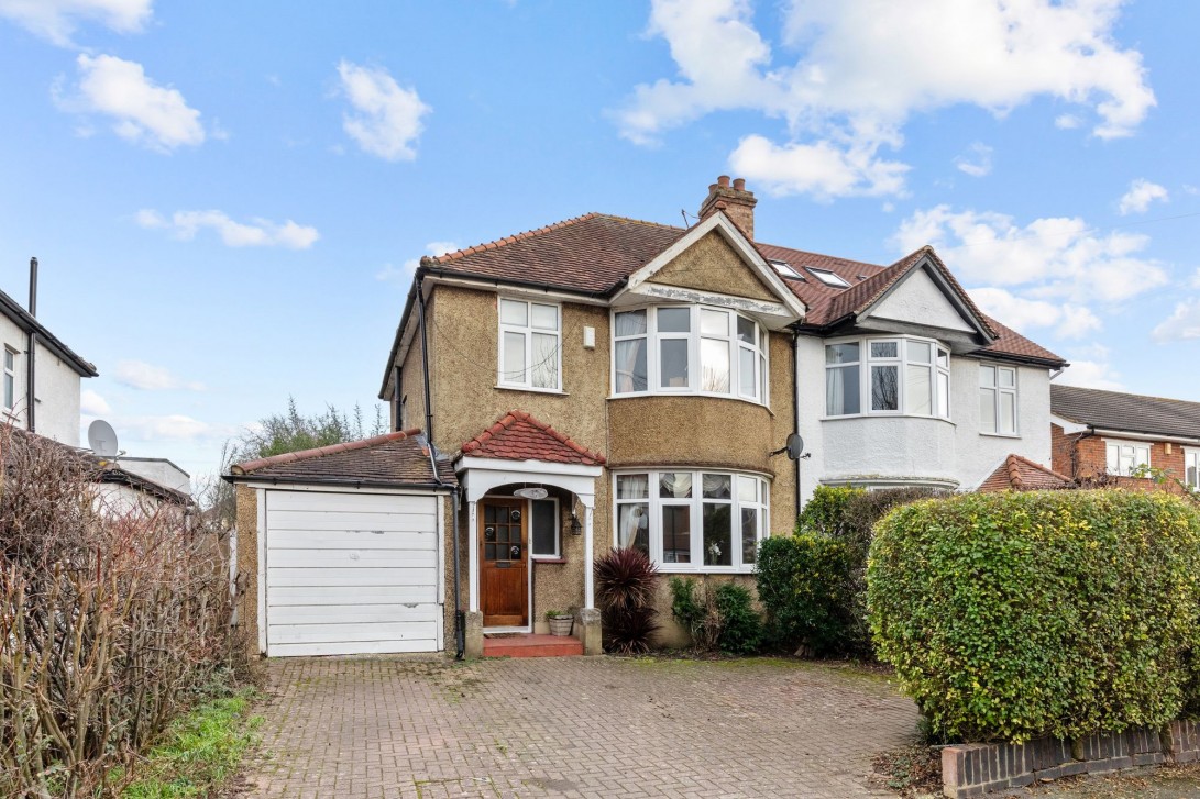 Photo of 37 Elm Way, Worcester Park