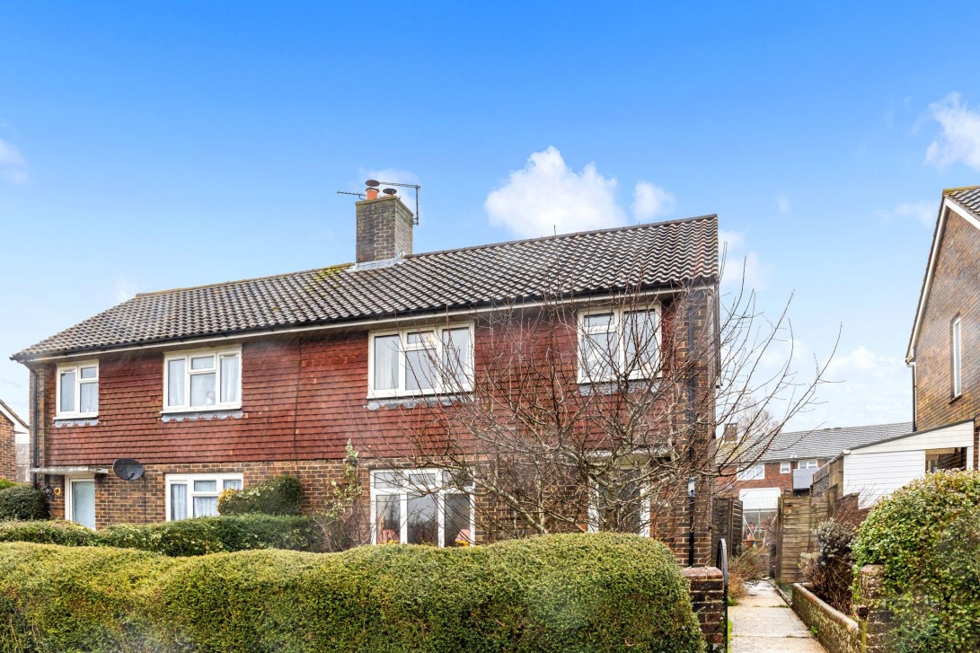 Photo of 32 Arun Road, Billingshurst