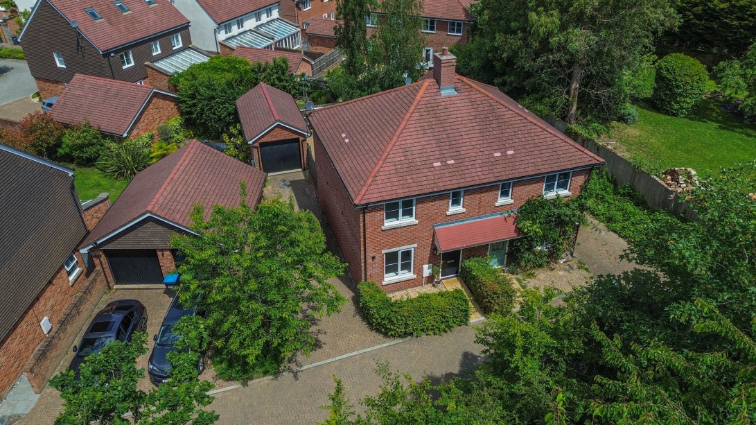 Photo of 35 Knight Close, Haywards Heath