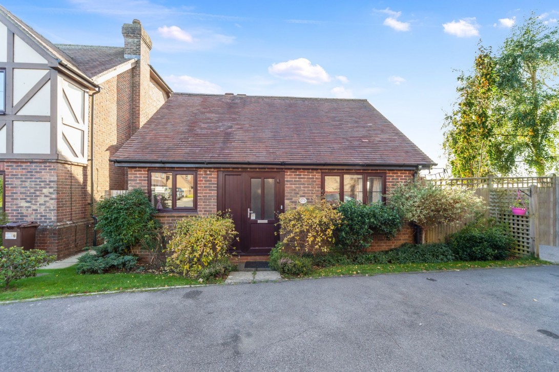 Photo of 6 Court Meadow, Crowborough