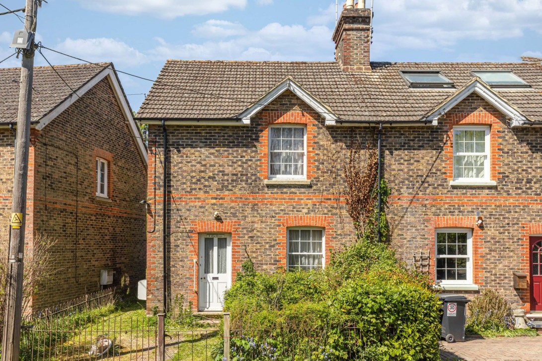 Photo of 2 Elmgrove, Horley