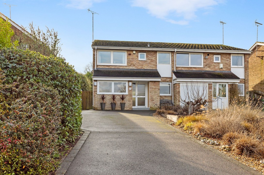 Photo of 60 Pollards Drive, Horsham