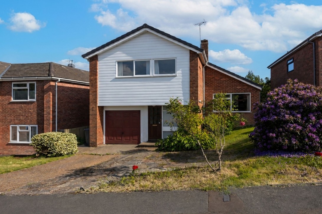 Photo of 3 Sergison Close, Haywards Heath