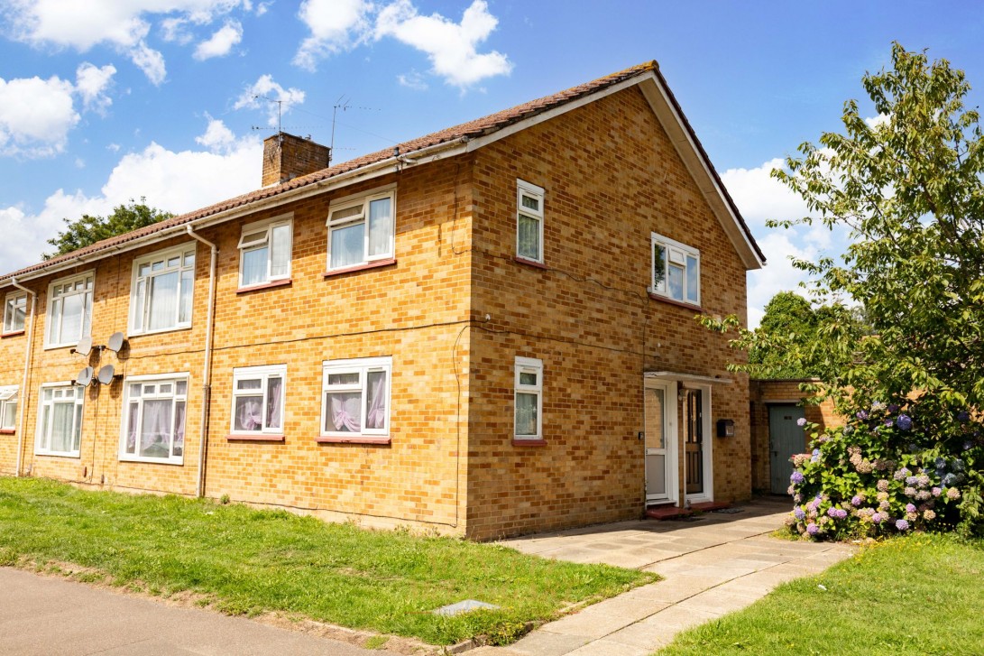 Photo of 18 Warren Drive, Crawley