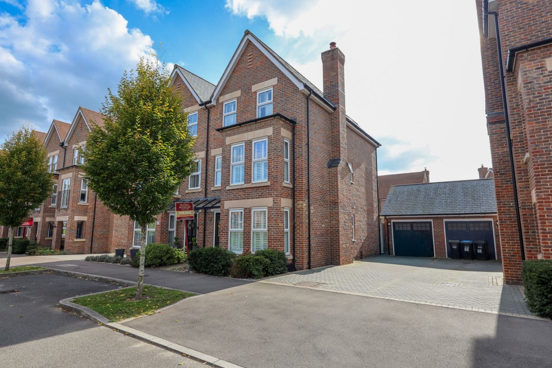 Photo of 68 Curf Way, Burgess Hill