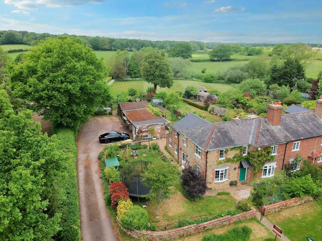Photo of 1 Gownfold Cottages, Kirdford, West Sussex