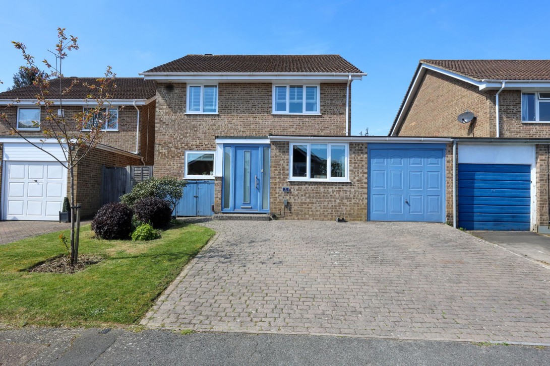 Photo of 8 Pendean, Burgess Hill