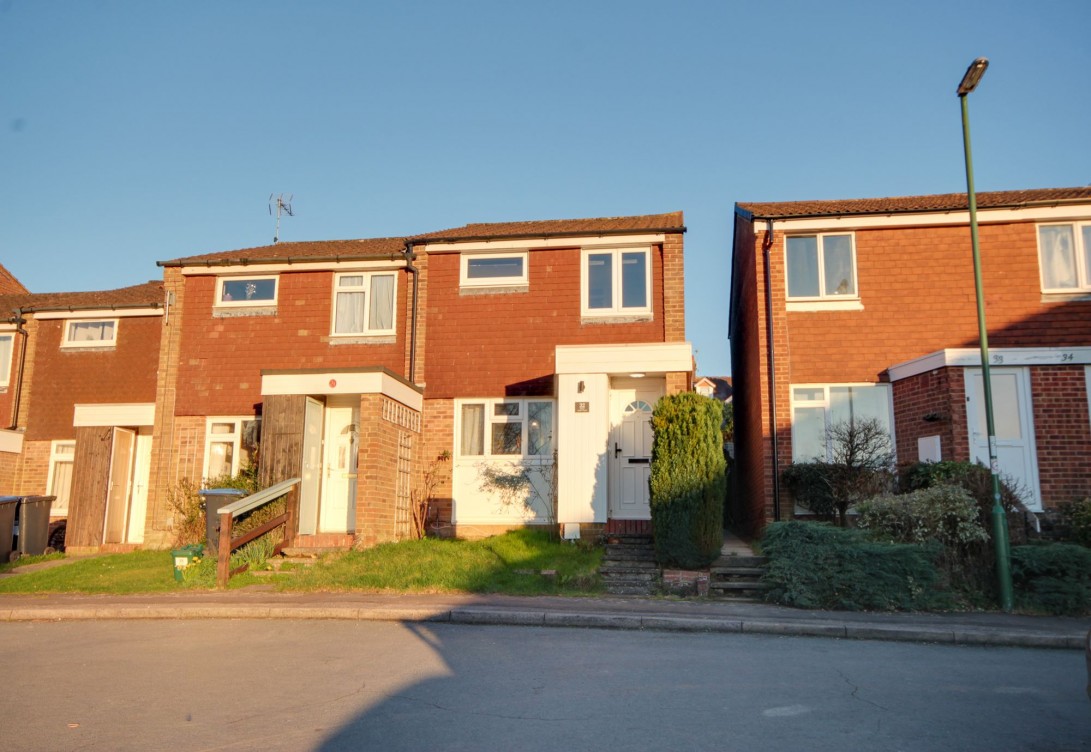 Photo of 32 Ryecroft, Haywards Heath