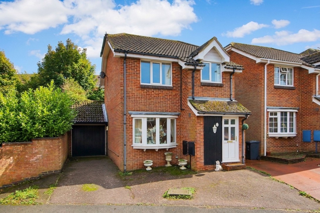 Photo of 26 Farriers Way, Uckfield