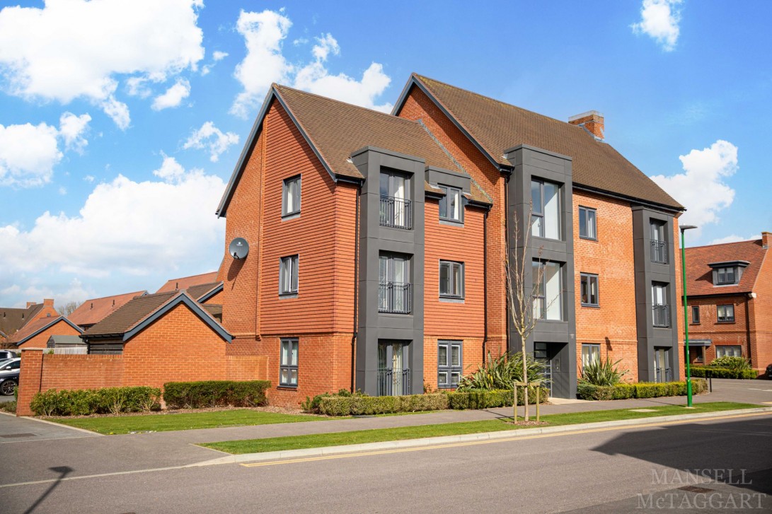 Photo of Flat 6, Crawley