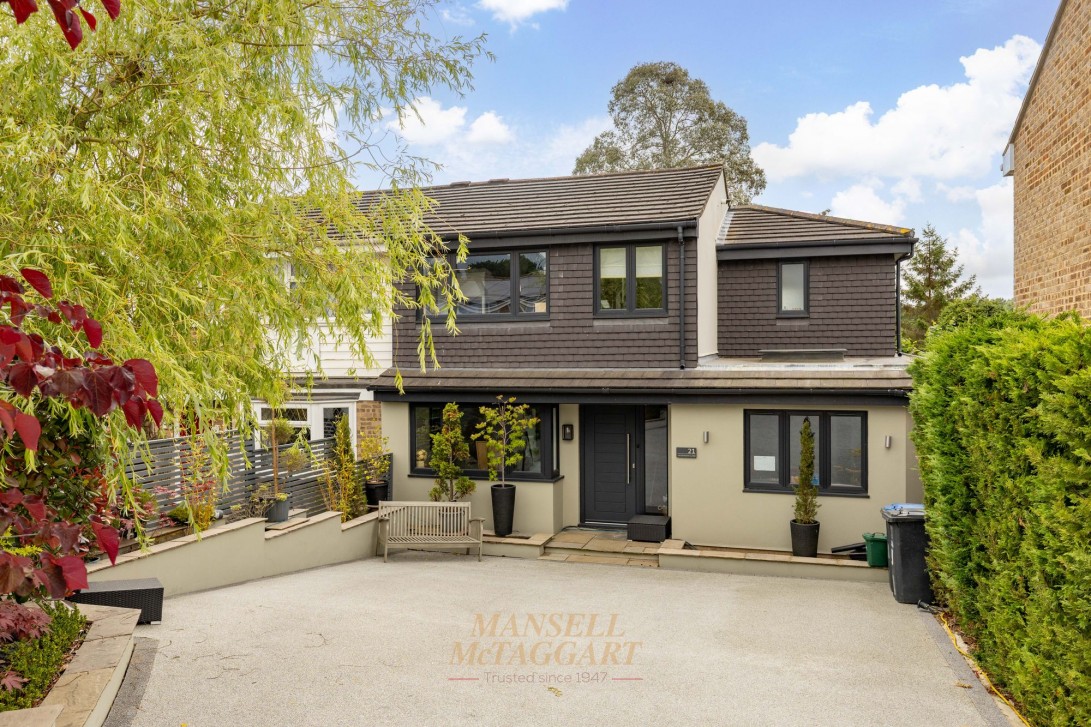 Photo of 21 Hawarden Close, Crawley