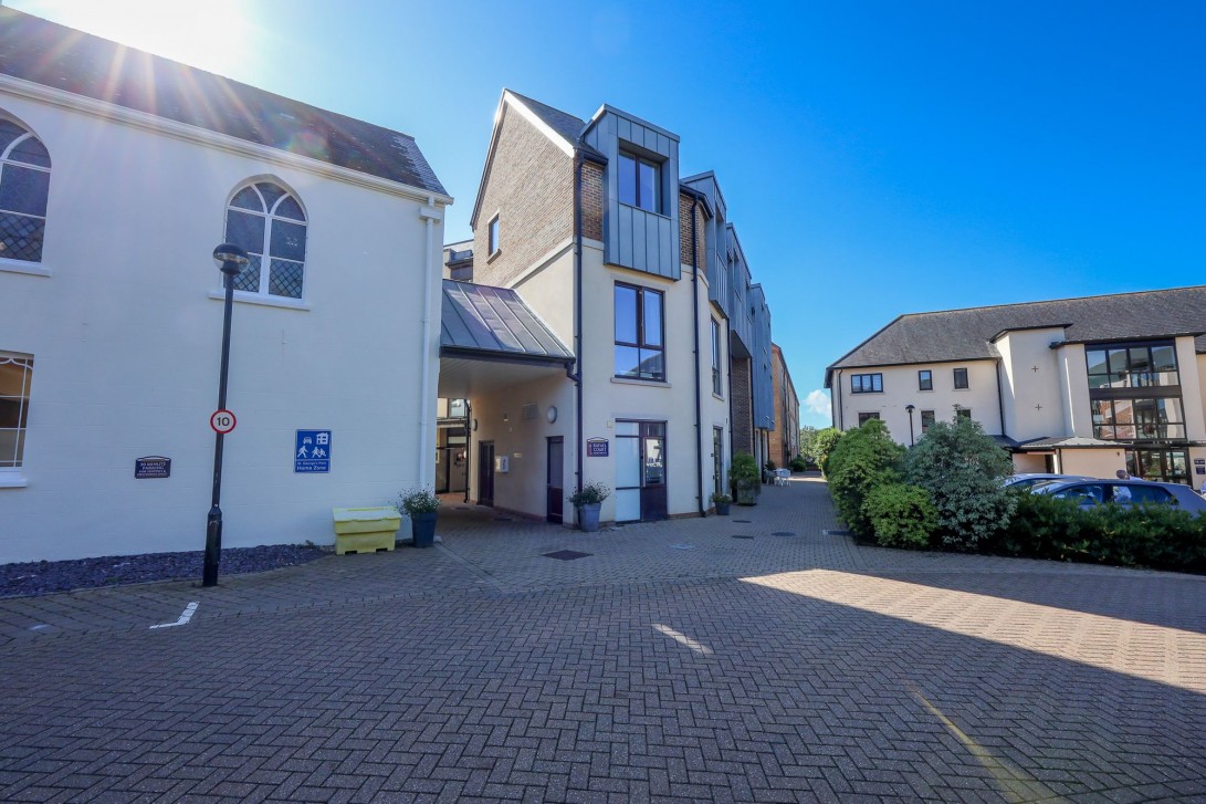 Photo of Flat 5, Burgess Hill