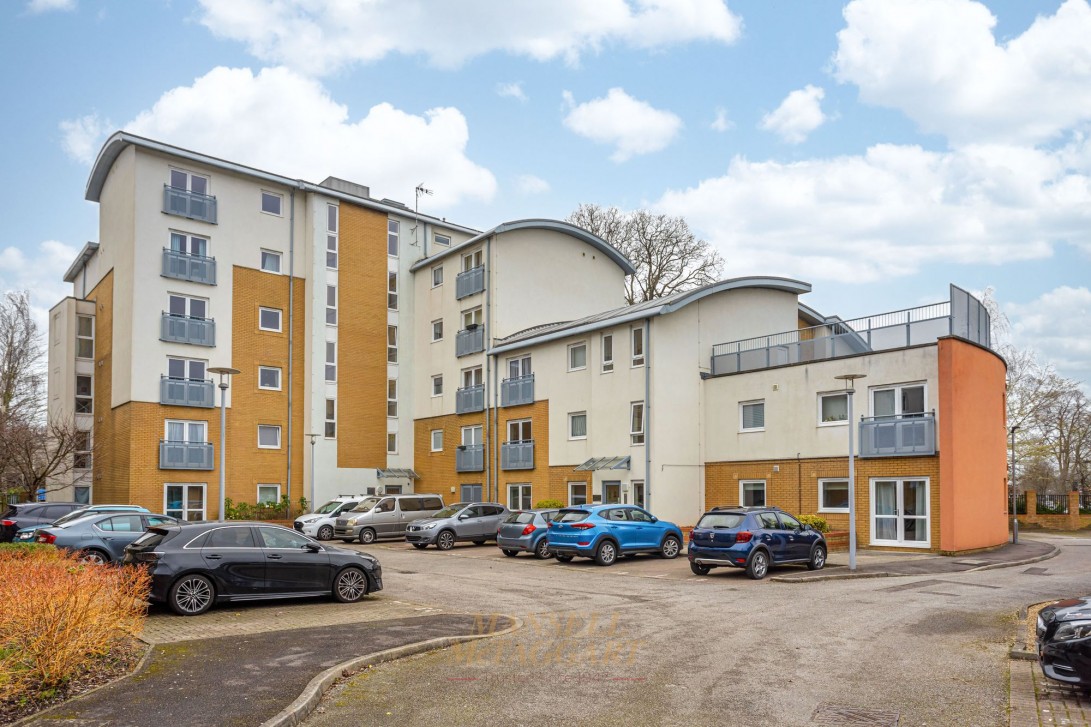 Photo of Flat 1, Crawley